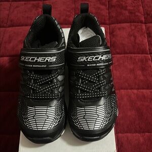 Skechers Black and White Sneakers